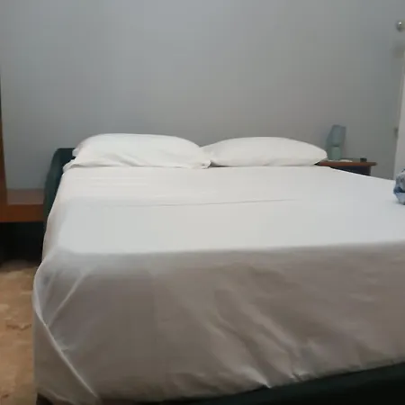 Lz Smartstays1111 * Milan